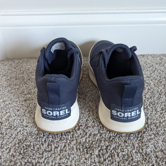 Sorel Out 'N About Women's Waterproof Sneaker - Navy Blue sz 8.5 - Picture 4 of 8